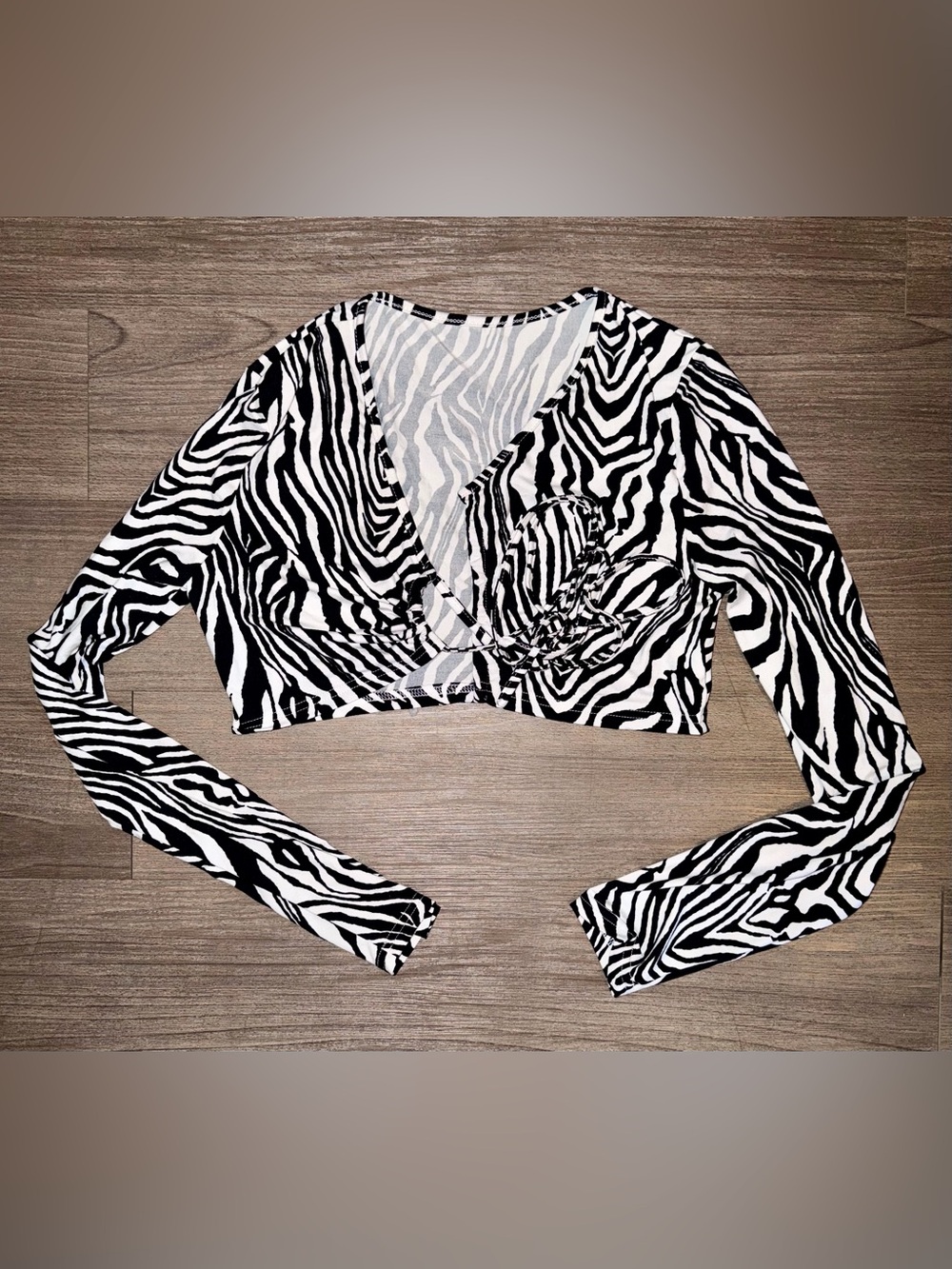 Zebra Criss Cross V-neck Long Sleeve Crop Top